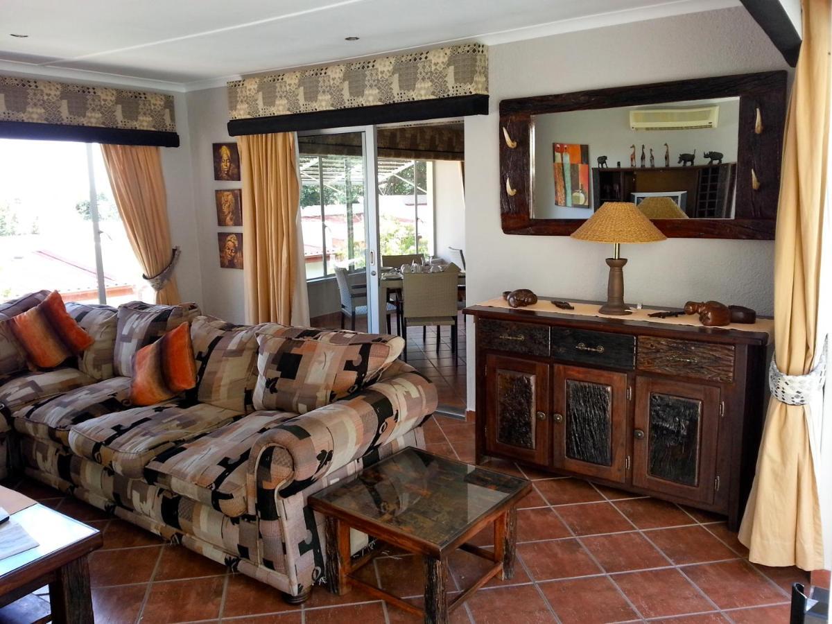 Hotel Pension Casa Africana Windhoek Esterno foto