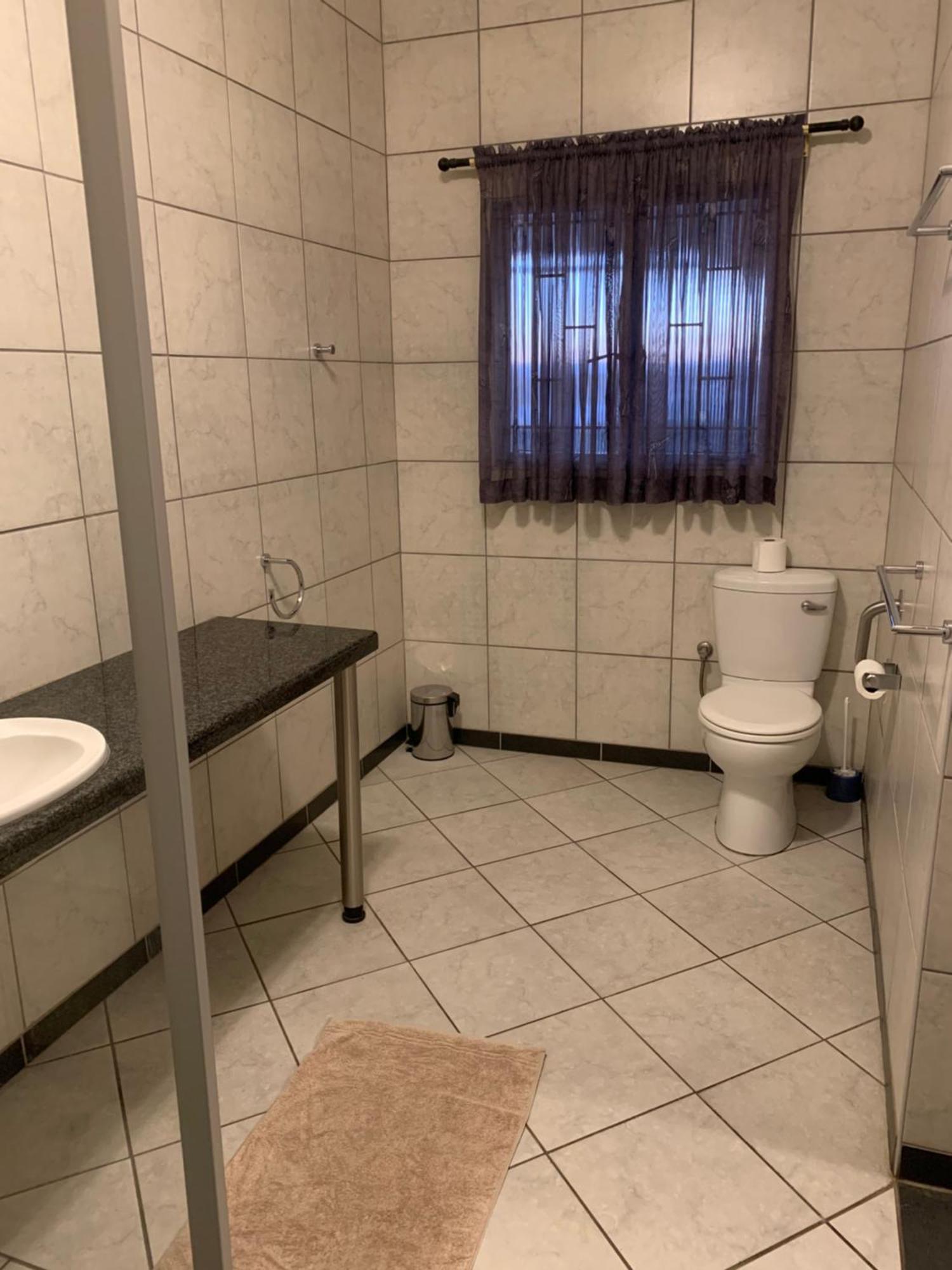 Hotel Pension Casa Africana Windhoek Esterno foto