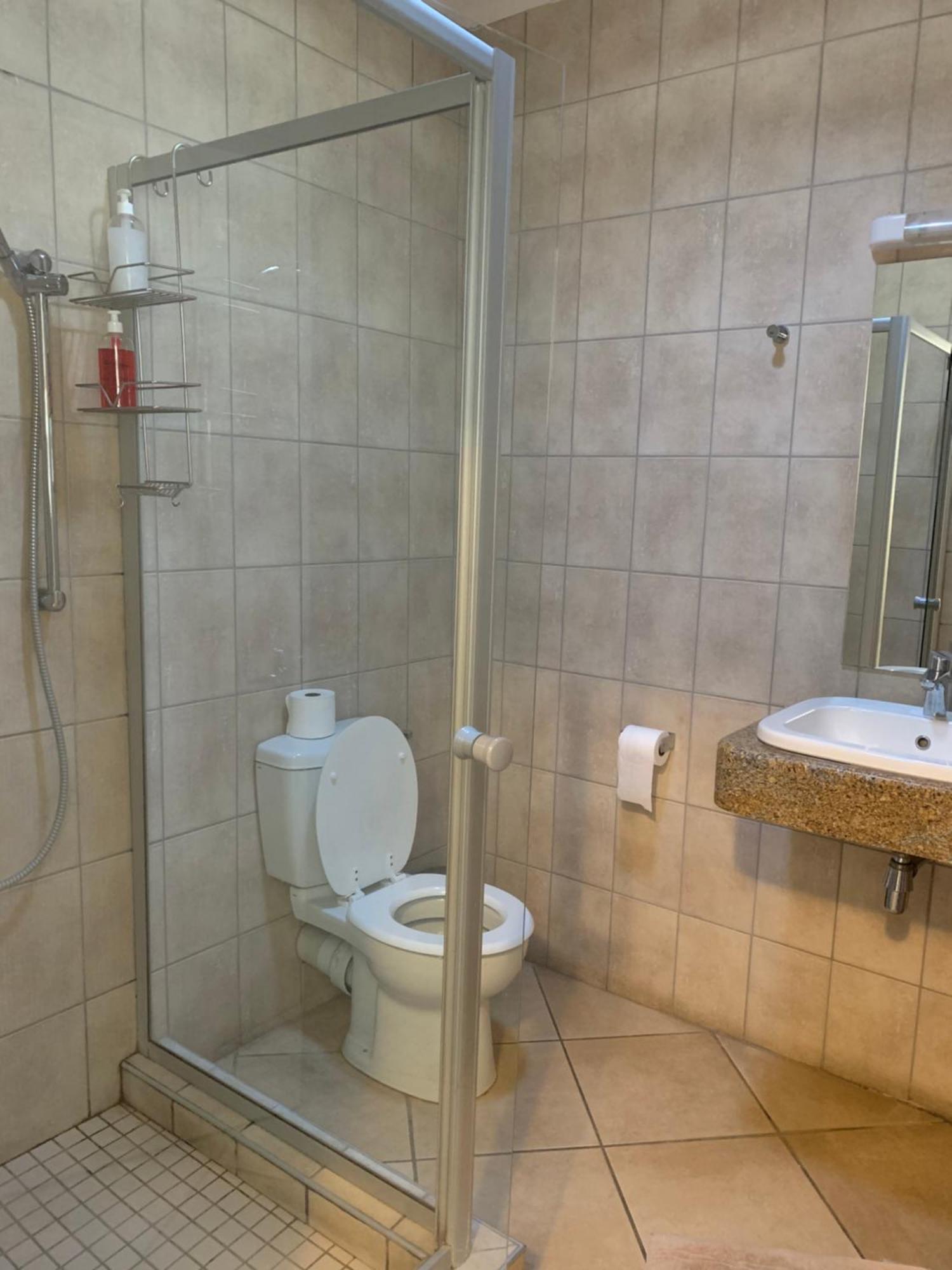 Hotel Pension Casa Africana Windhoek Esterno foto